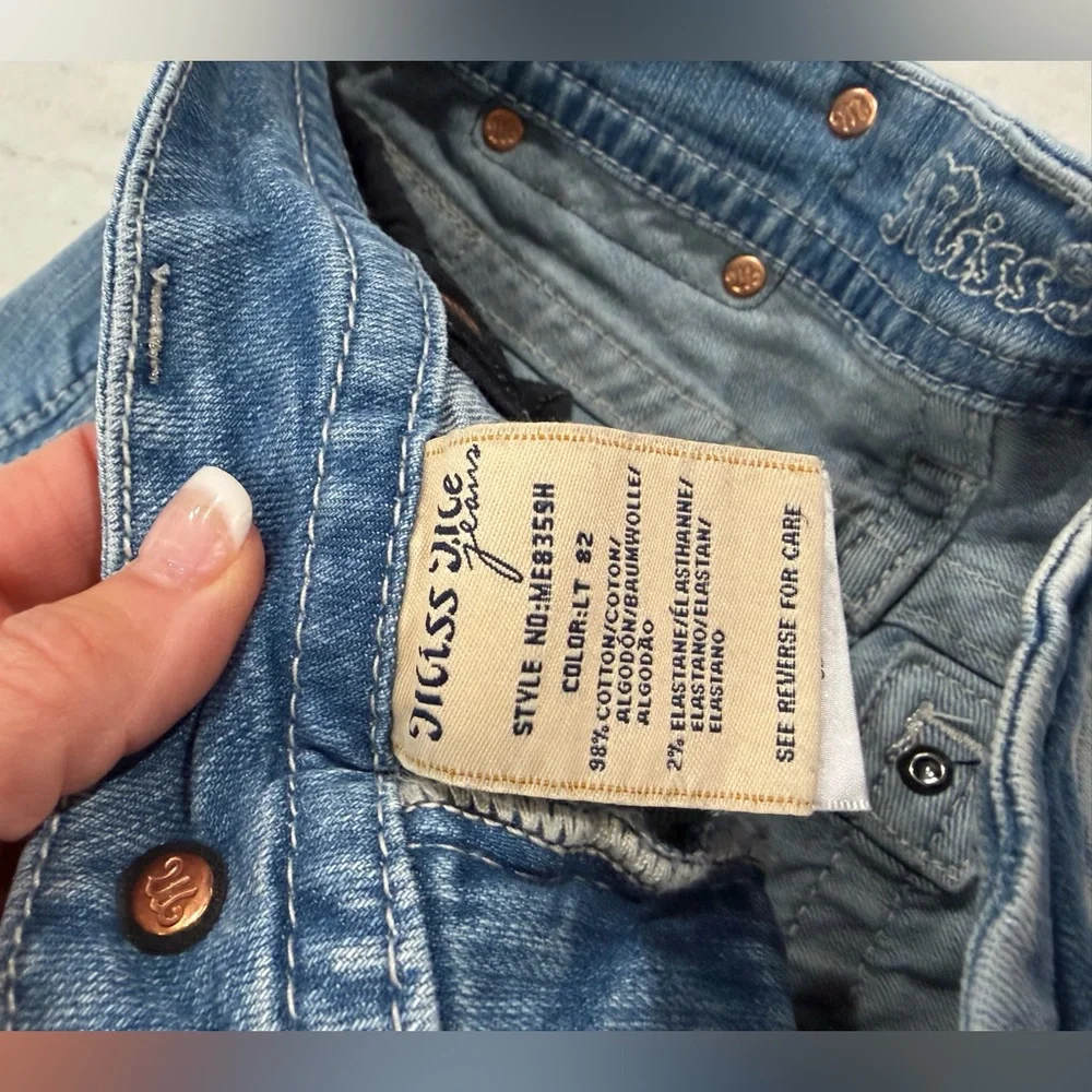 Miss Me NWOT Denim Shorts Never Worn Rhinestones - Picture 14 of 14